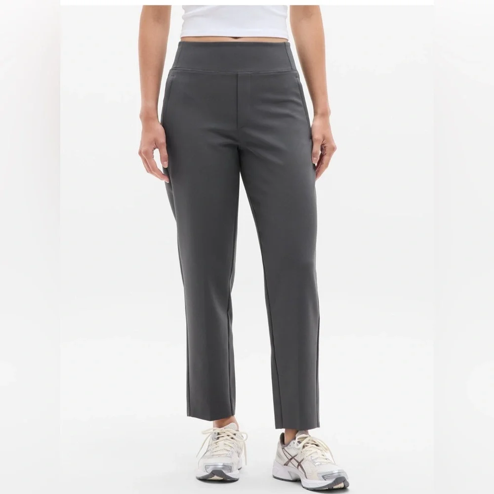 NWT Athleta Endless Shadow Gray Pants size 0. - Picture 2 of 9